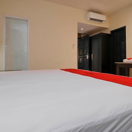 Reddoorz Plus Near Halim Perdanakusuma 2 Yakarta Exterior foto